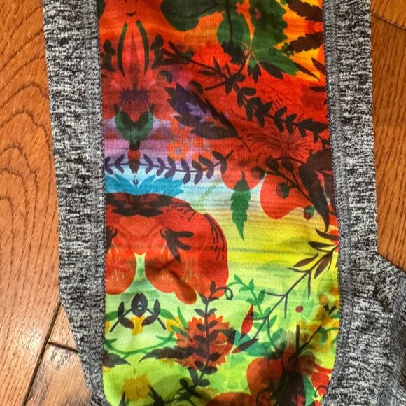NWT LuLaRoe Jade Legging - Athletic Workout Capri Length Size M - Picture 6 of 6